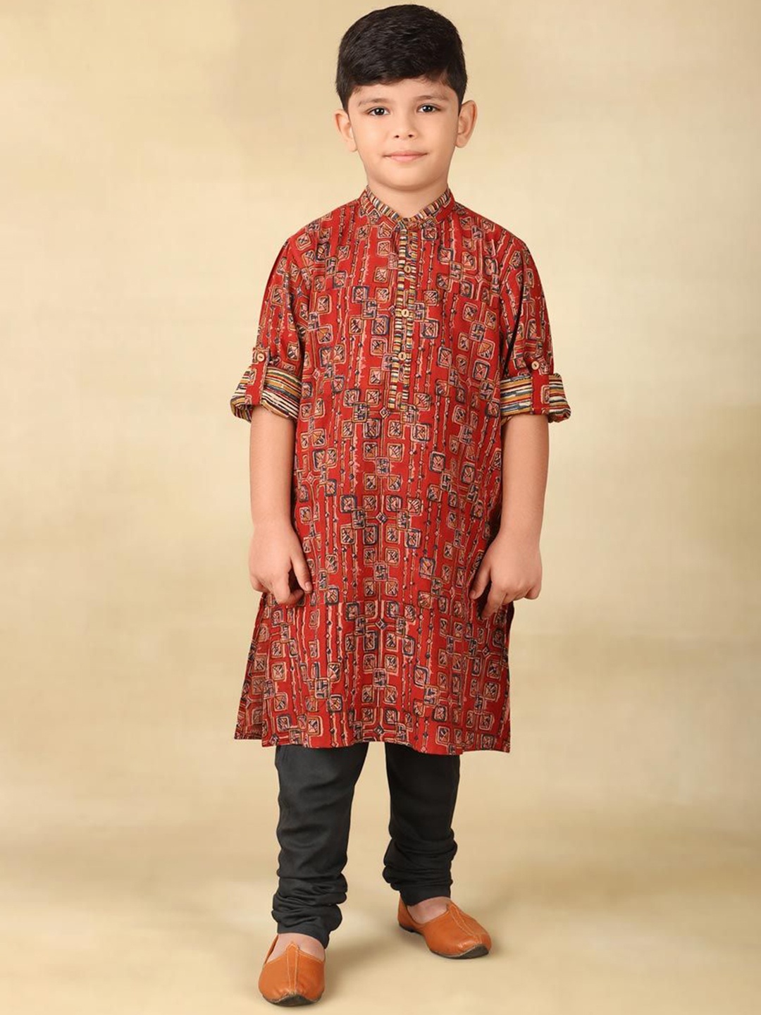 

Fabindia Boys Kalamkari Printed Band Collar Long Sleeves Kurta, Red