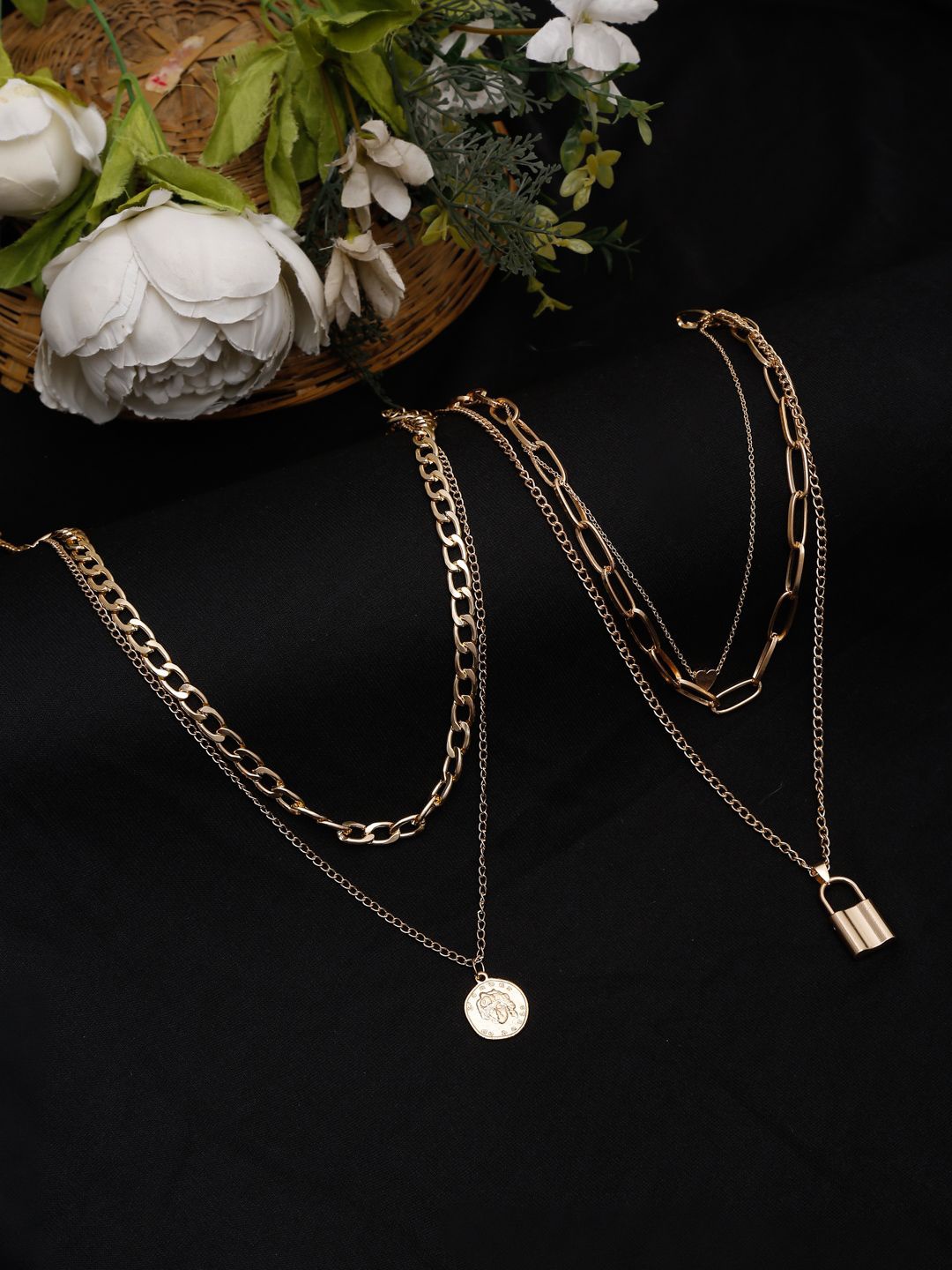 

DressBerry Gold-Plated Layered Necklace