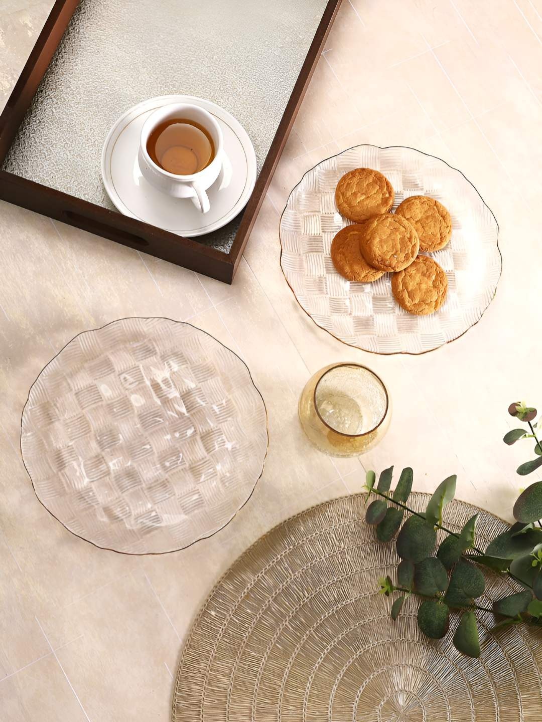 

TAYHAA Transparent 2 Pieces Textured Glass Plates