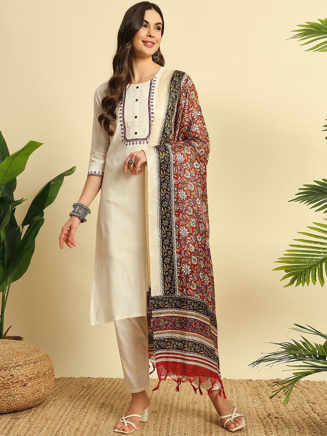 

MORLY Floral Yoke Design Straight Kurta with Trousers & Dupatta, Beige