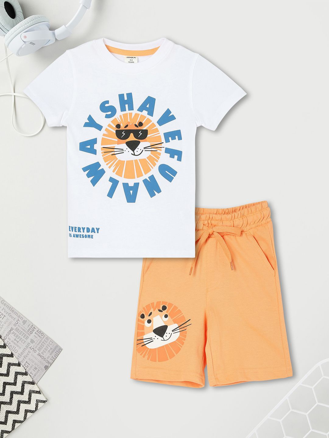 

max Boys Printed Round Neck Pure Cotton T-shirt with Shorts, White