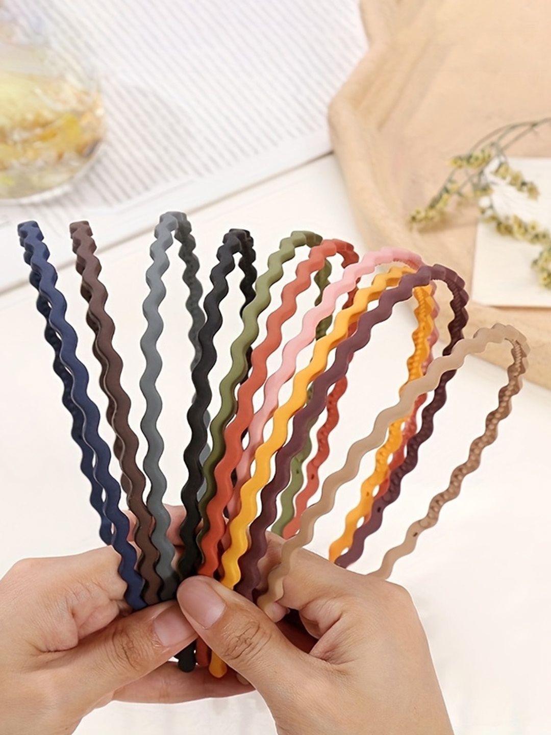 

CHRONEX Pack Of 4 Vintage Chic Hair Loops, Assorted