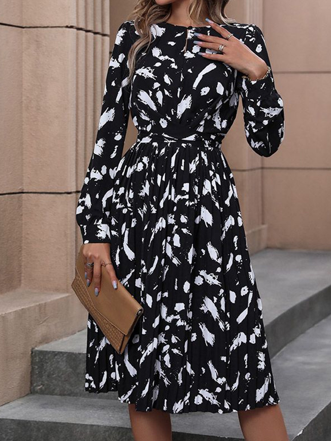 

HERE&NOW Women Abstract Printed Puff Sleeves Fit and Flare Dress, Black