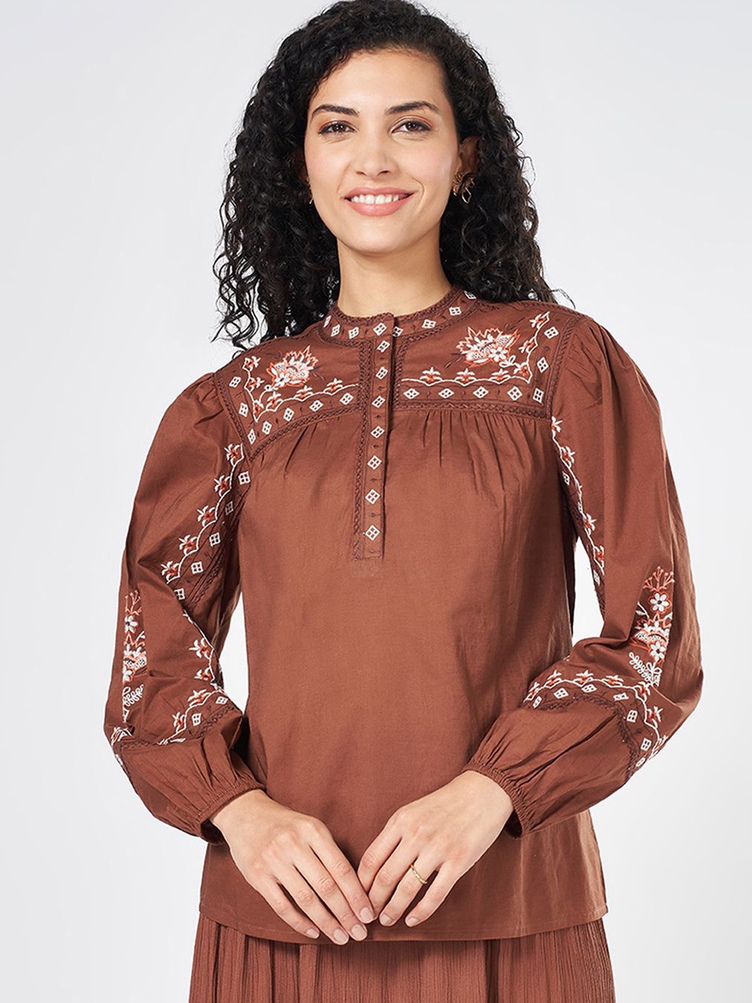

Honey by Pantaloons Women Floral Printed Mandarin Collar Cotton Top, Brown