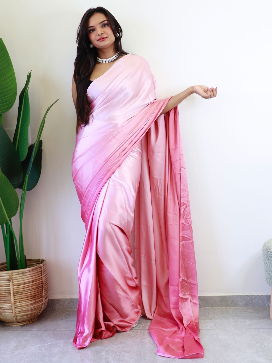 

Mitera Ombre Ready to Wear Saree, Pink