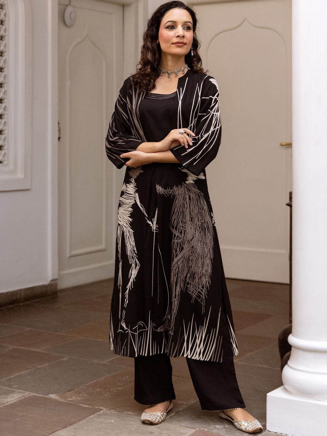 

Indo Era Floral Printed A-Line Kurta With Trousers, Black