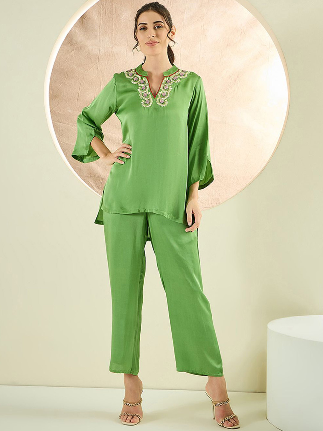 

First Resort by Ramola Bachchan Embroidered Tunic With Trousers Co-Ords, Green