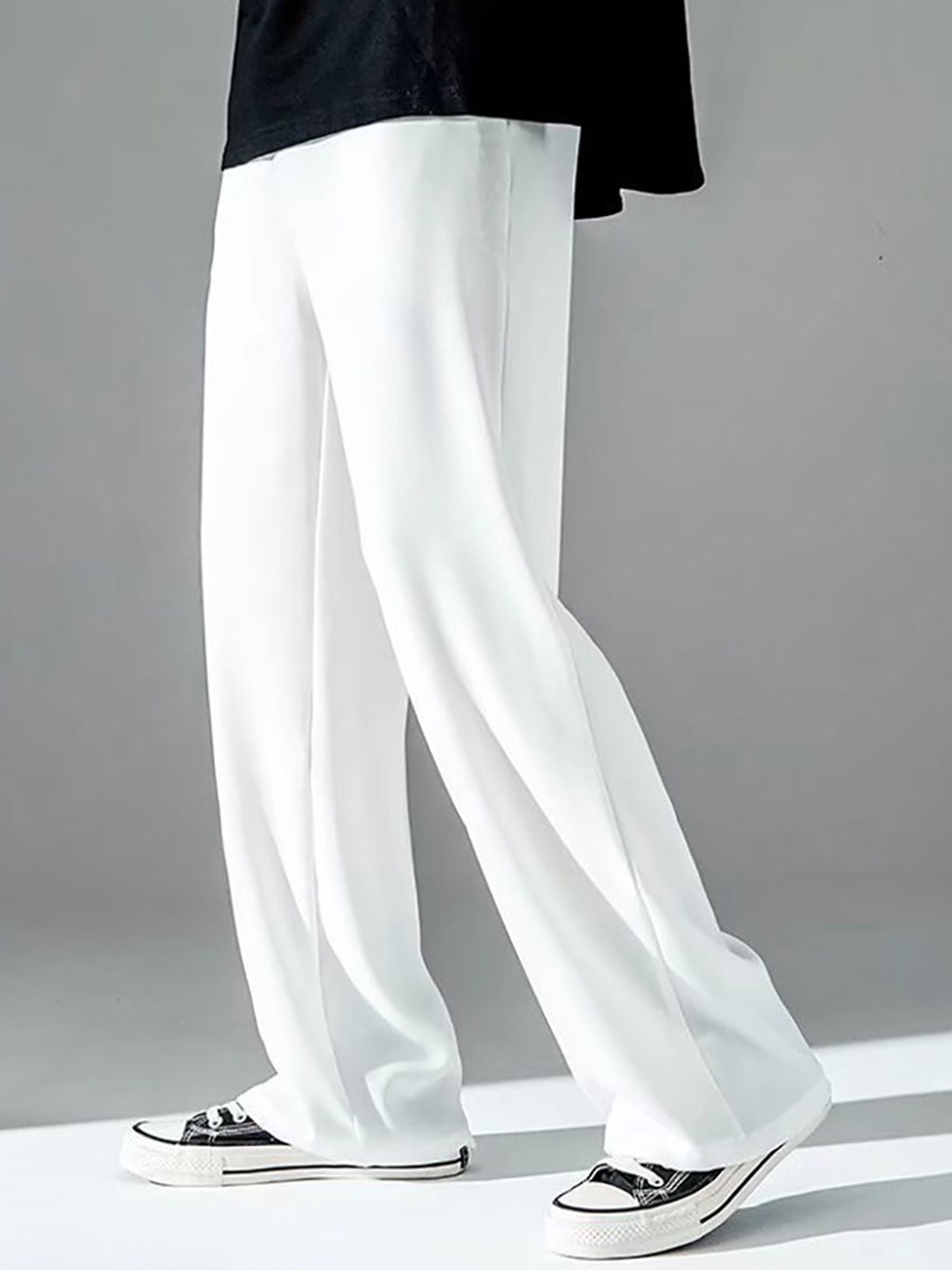 

StyleCast x Revolte Men Loose Fit Trousers, White