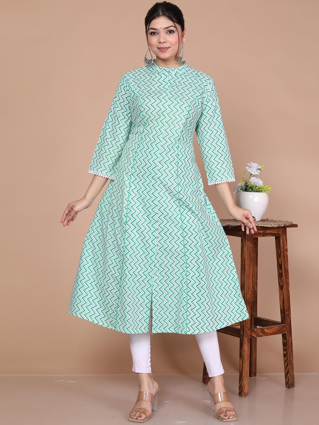 

ANTU KURTIES Chevron Printed Pure Cotton A-Line Kurta, Blue