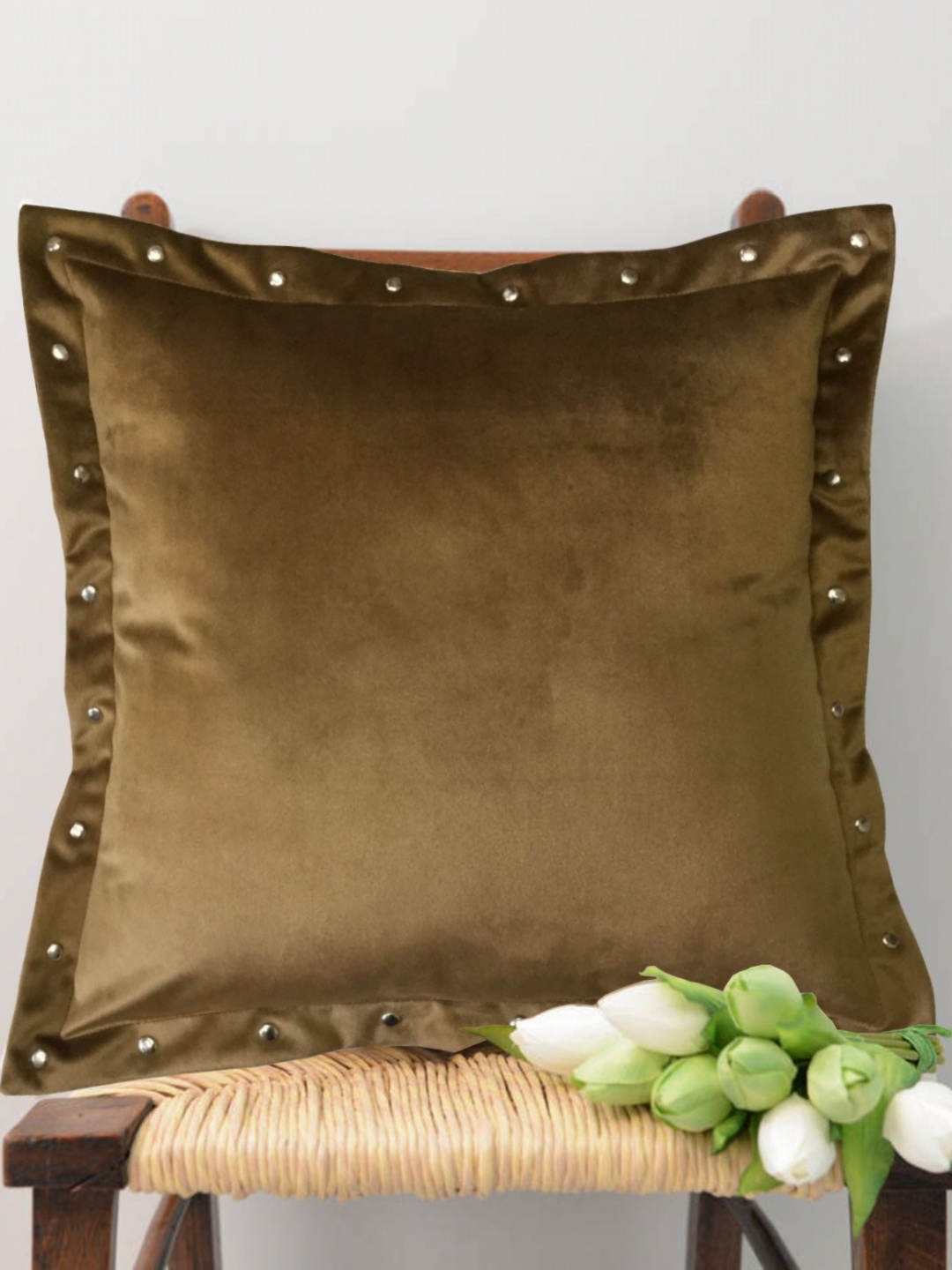 

Lushomes Tan Velvet Square Cushion Covers