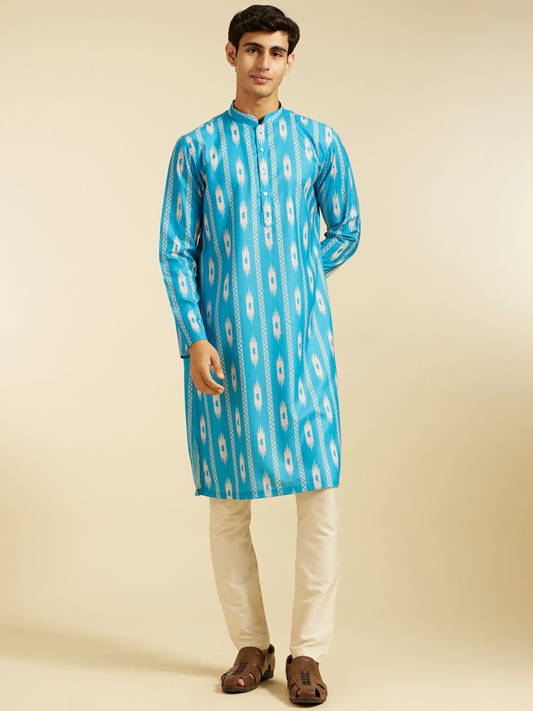 

Diwas by Manyavar Ethnic Motifs Printed Mandarin Collar Straight Kurta, Turquoise blue