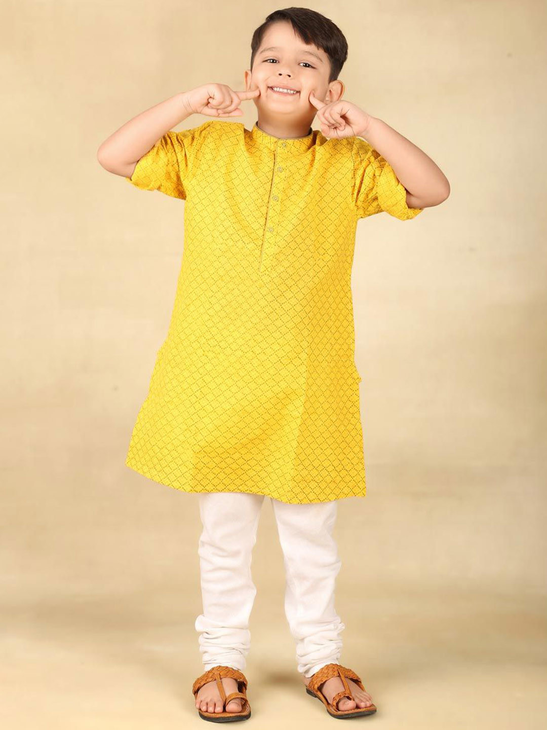 

Fabindia Boys Geometric Printed Band Collar Long Sleeves Kurta, Yellow