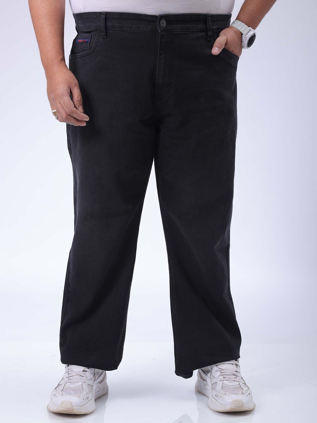 

Hardsoda by The Indian Garage Co Men Solid Straight Fit Stretchable Jeans, Black