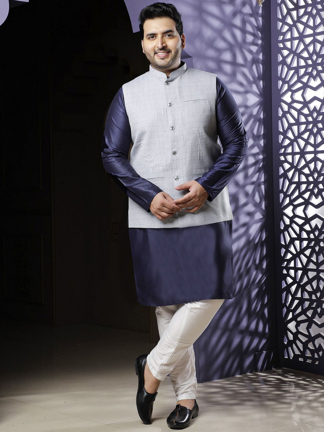 

Sztori Woven Design Mandarin Collar Straight Kurta & Churidar With Nehru Jacket, Silver