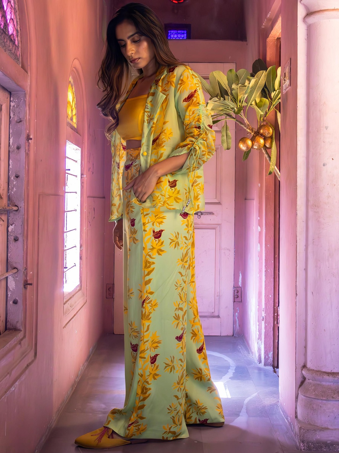 

AMROOD Floral Printed Shirt & Palazzo With Bustier, Green