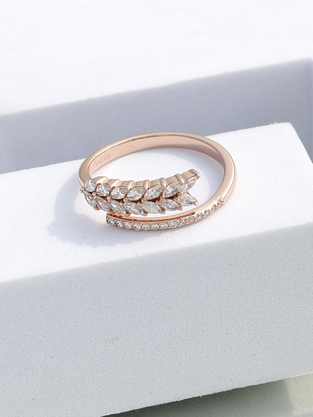 

DIAVO 925 Sterling Silver Rose Gold-Plated Stone-Studded Finger Ring