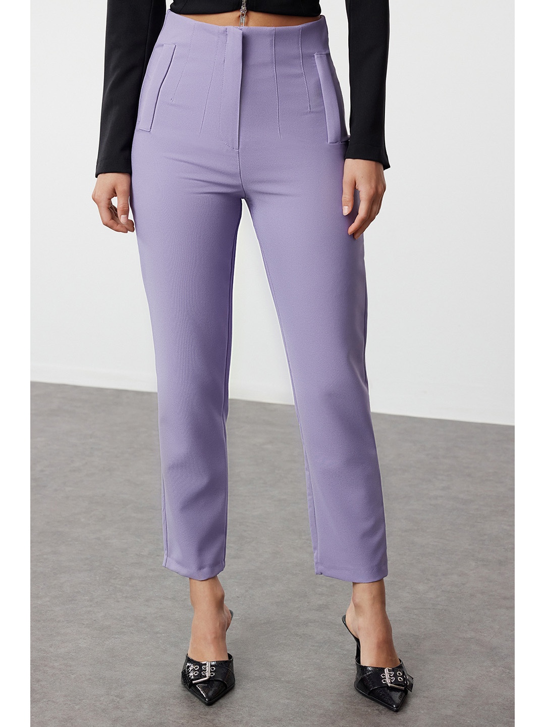 

Trendyol Women Pleated Trousers, Na