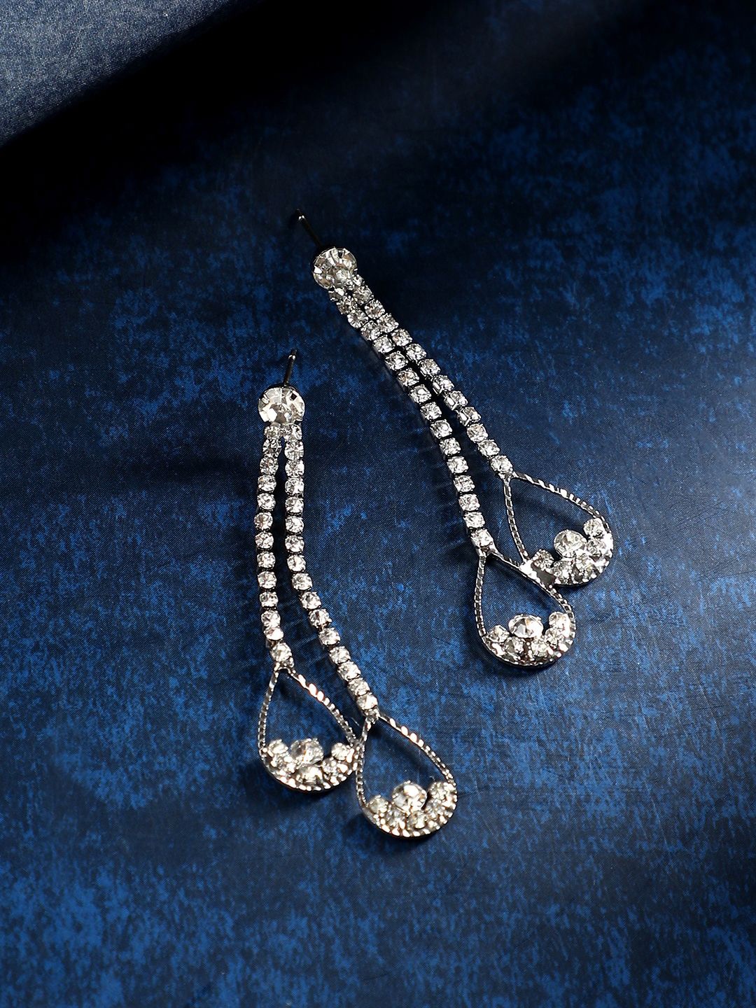 

SOHI Silver-Plated Teardrop Shaped The Eloise Drop Earrings