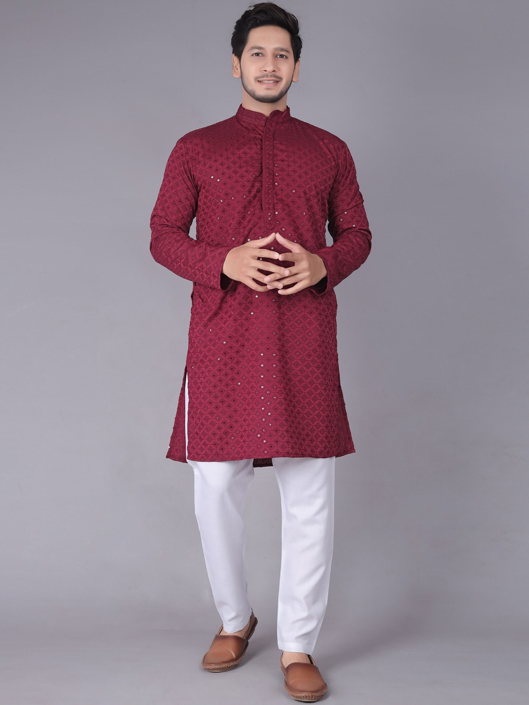 

Xepon Geometric Embroidered Mandarin Collar Mirror Work Kurta With Pyjama, Red