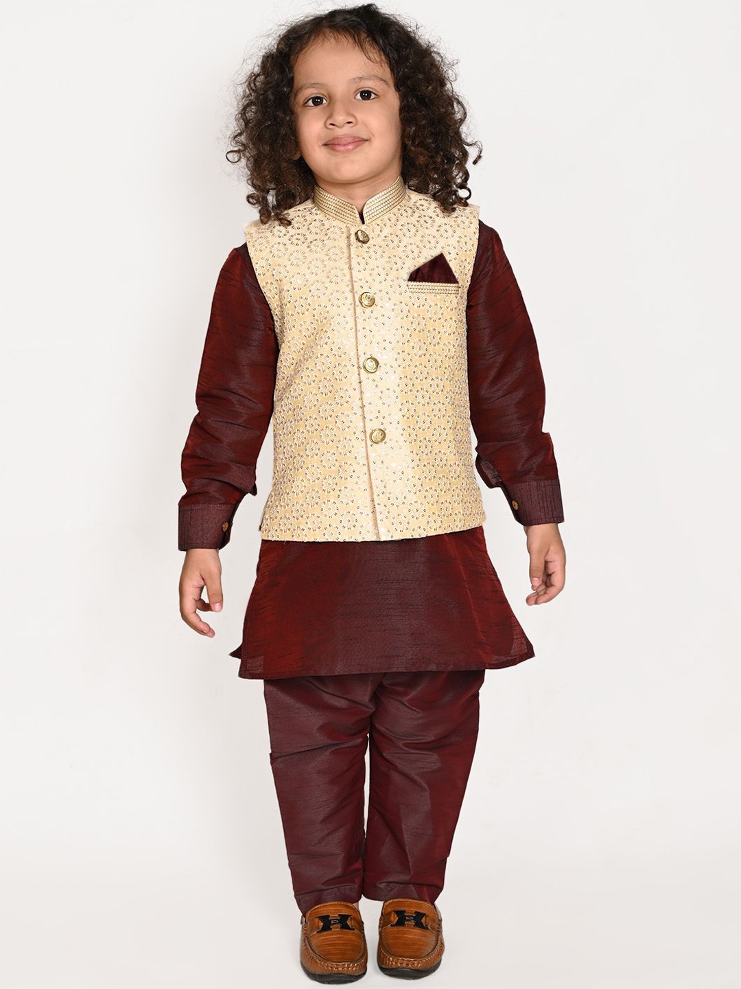 

Pehanaava Boys Mandarin Collar Kurta with Pyjamas & Waistcoat, Burgundy