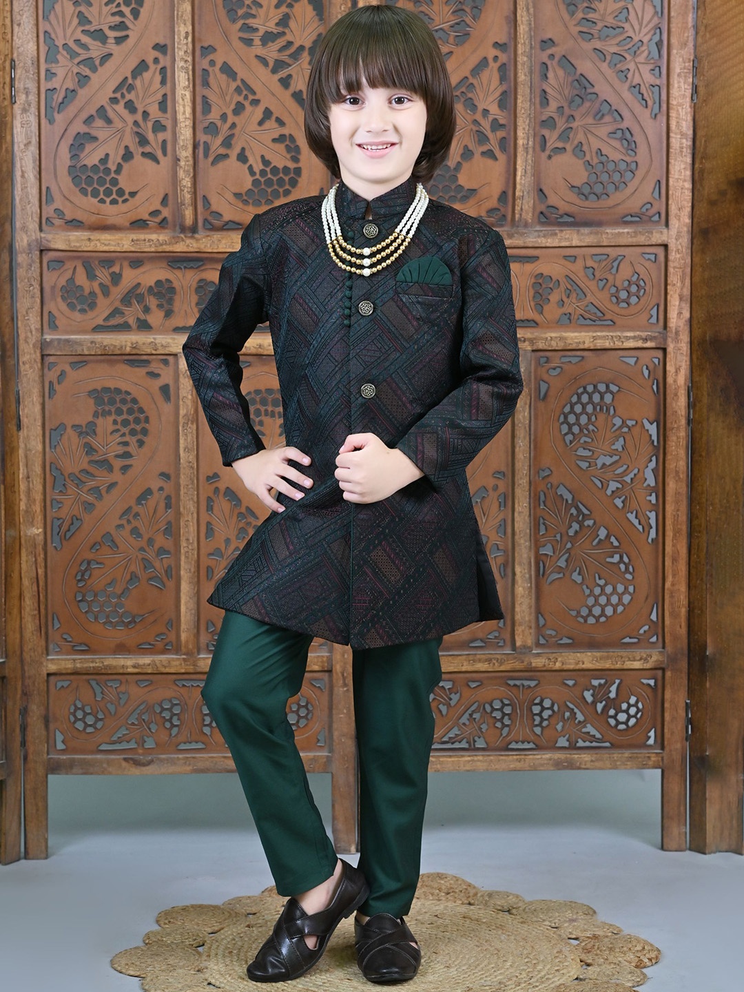 

ahhaaaa Boys Self-Design Sherwani Set, Green