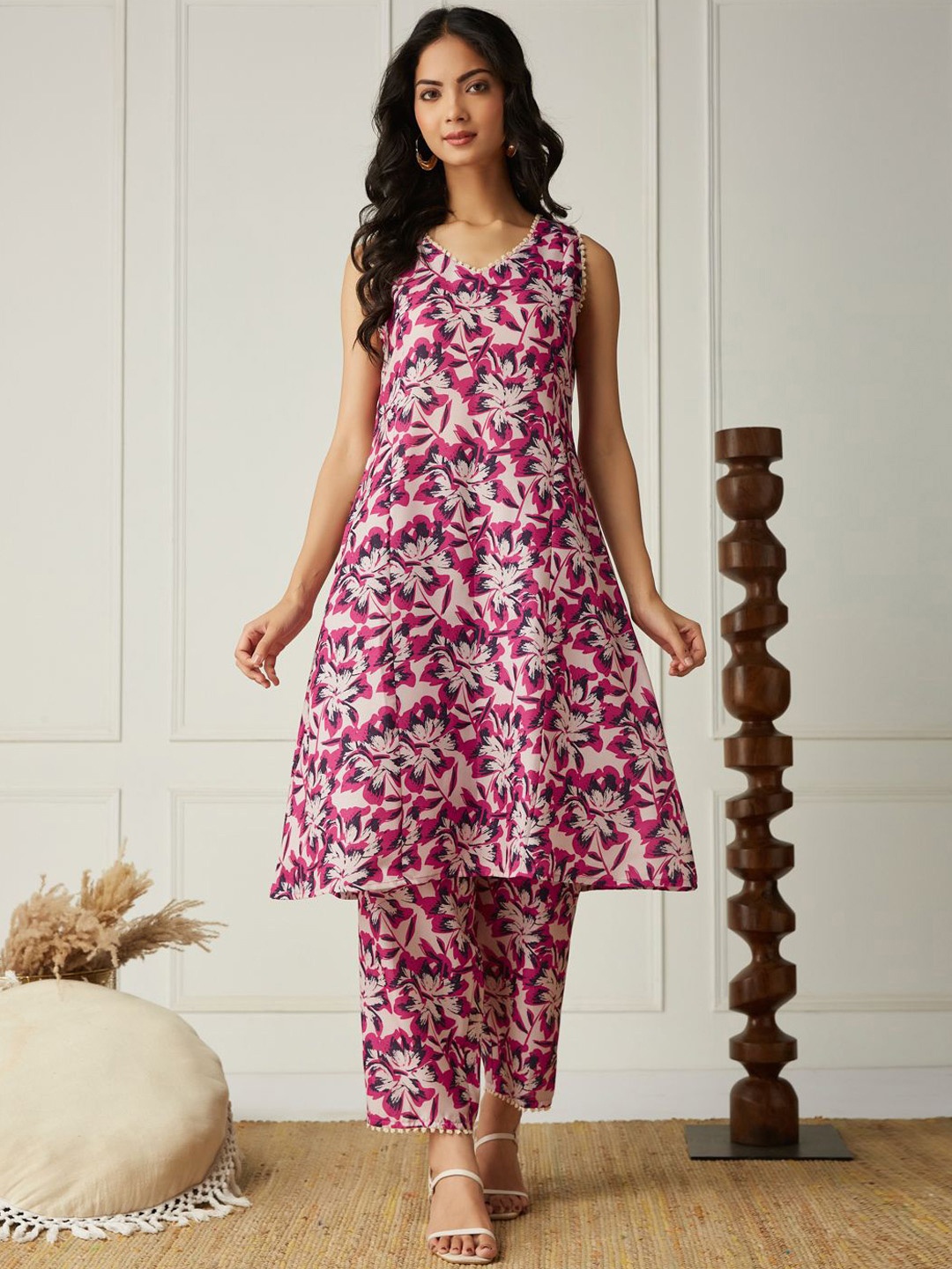 

J Turritopsis Floral Printed V-Neck Sleeveless Tunic With Trouser, Pink