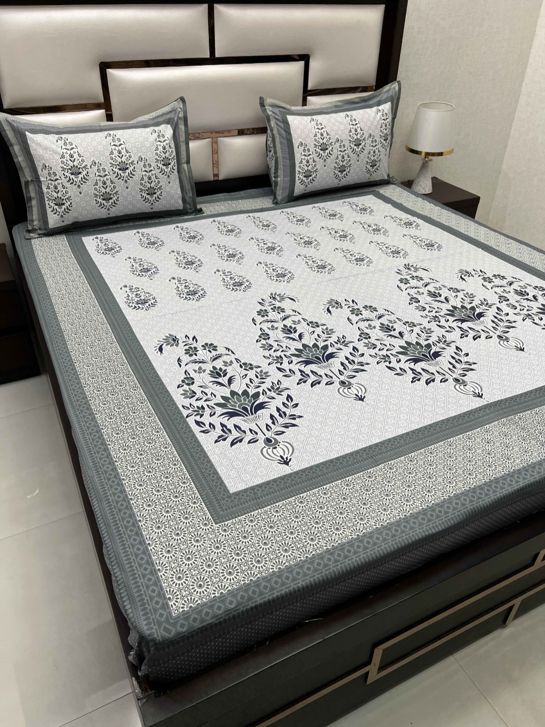 

Pure Decor White Ethnic Motifs 220 TC Pure Cotton King Bedsheet With 2 Pillow Covers