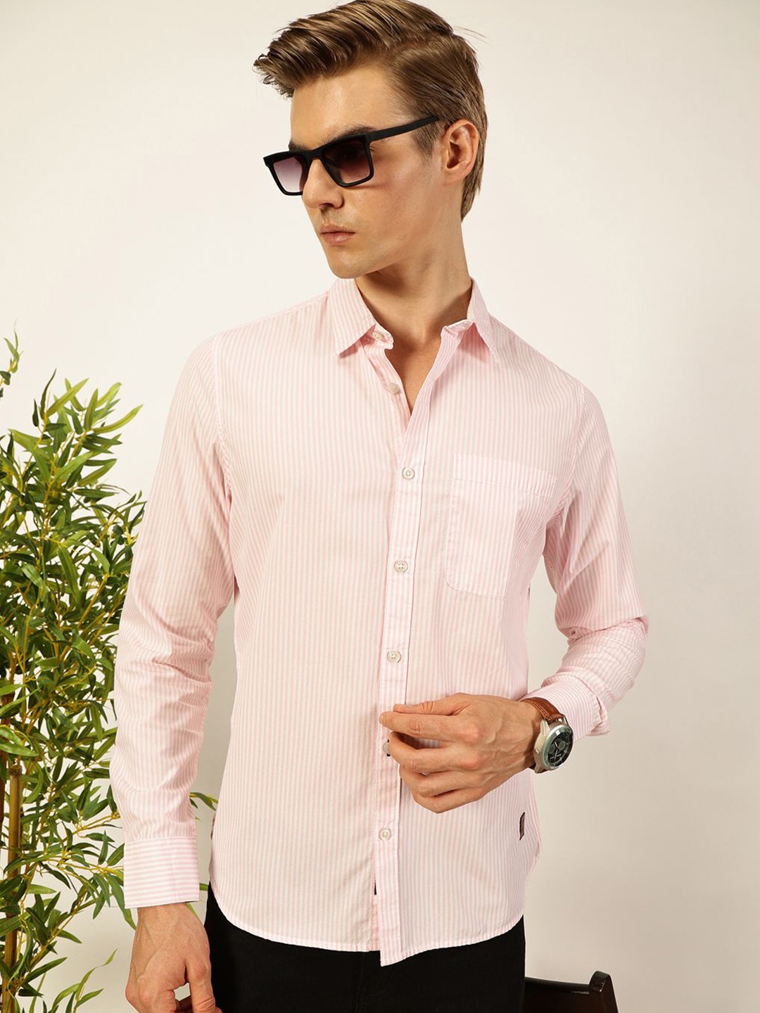 

Thomas Scott Men Smart Spread Collar Vertical Striped Cotton Slim Fit Casual Shirt, Peach