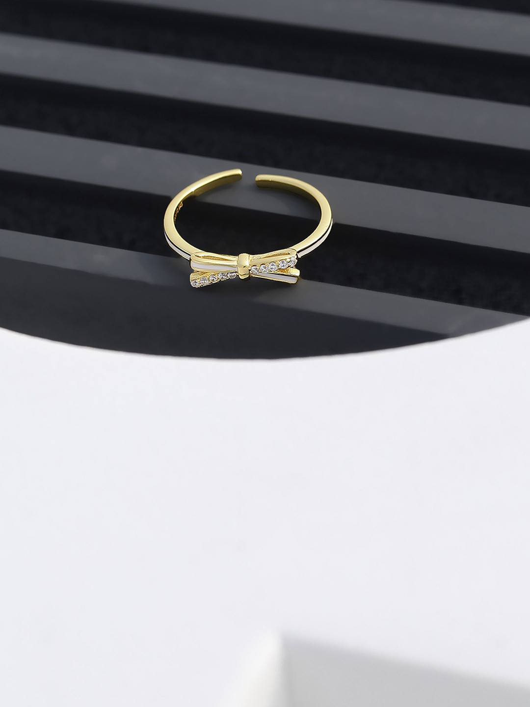 

DIAVO 925 Sterling Silver Gold Plated Stone Studded Finger Ring