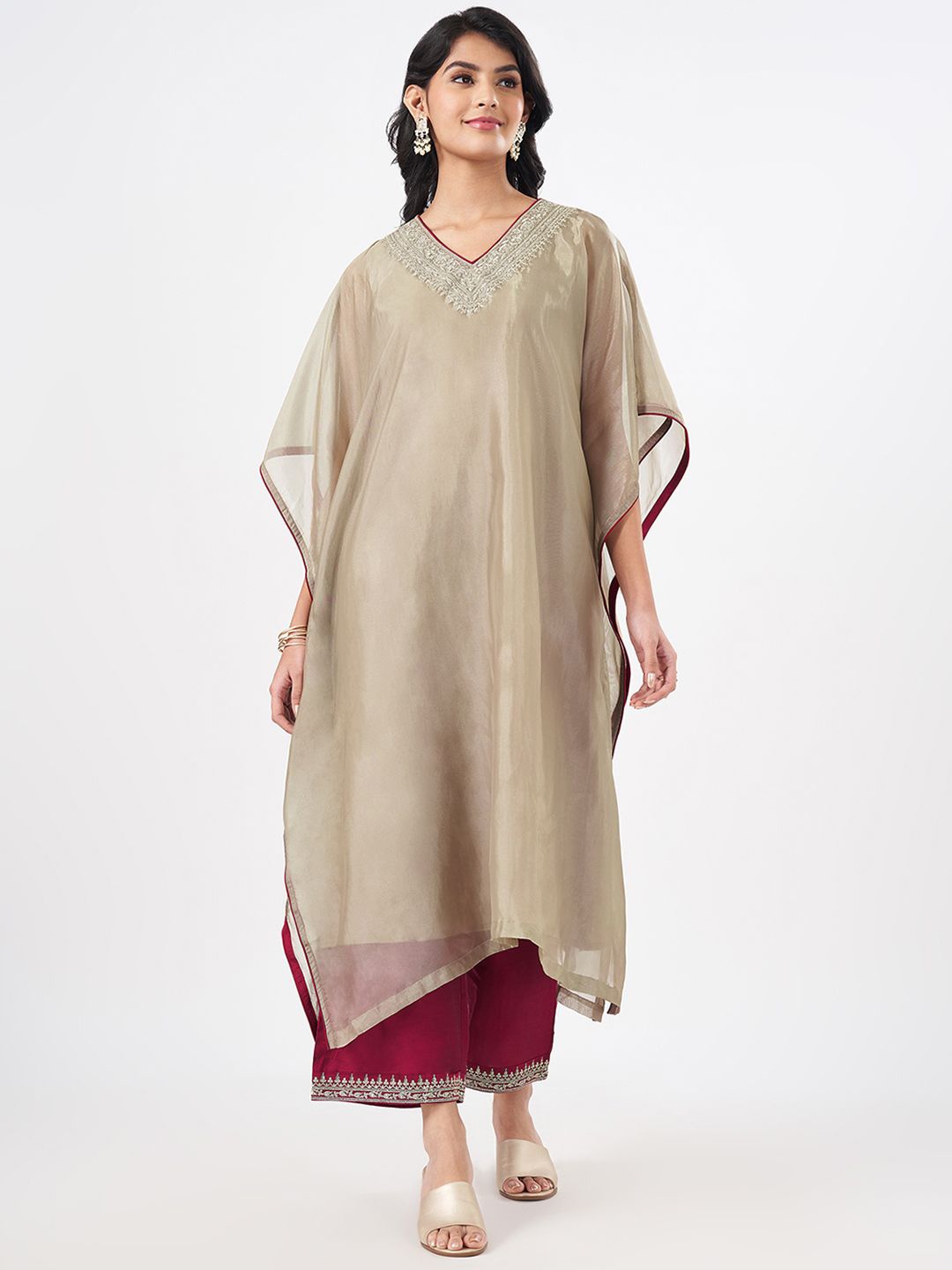 

RANGMANCH BY PANTALOONS Women Ethnic Motifs Embroidered Kurta with Palazzos, Beige