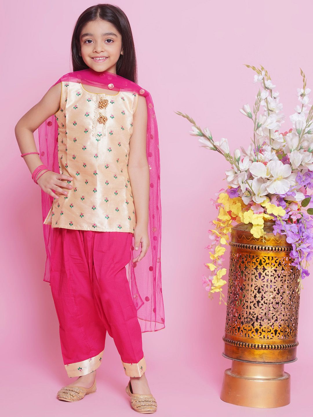 

Little Bansi Girls Floral Embroidered Thread Work Pure Silk Kurta with Salwar & Dupatta, Cream