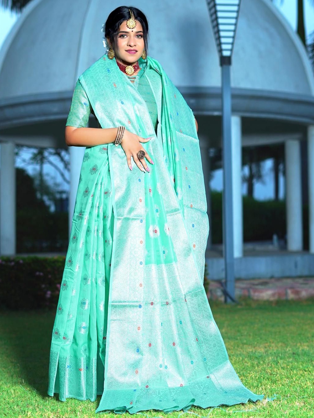 

Areca Designer Ethnic Motifs Zari Linen Blend Banarasi Saree, Green