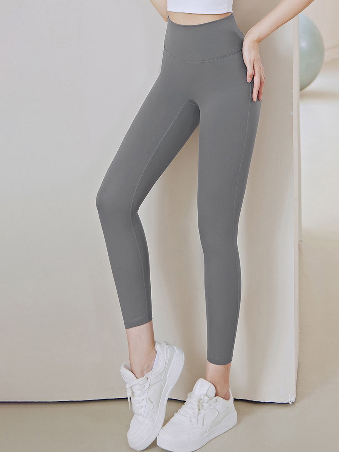 

StyleCast Women Slim-Fit Ankle-Length Gym Tights, Grey