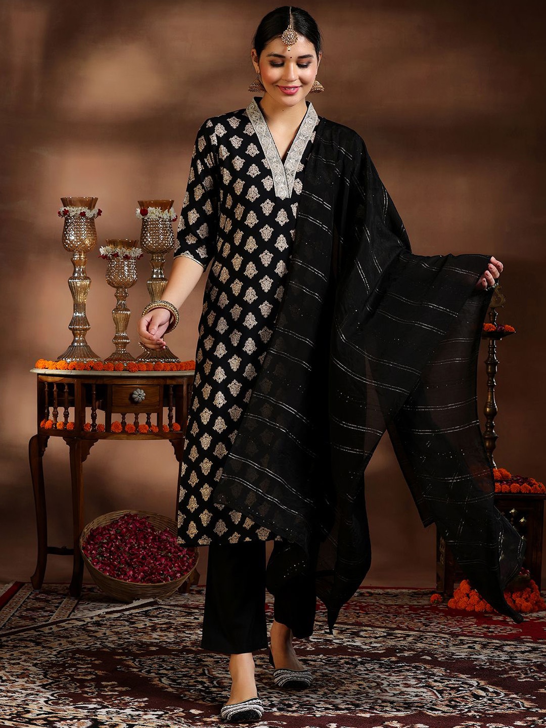 

Libas Ethnic Motifs Embroidered Thread Work Straight Kurta with Trousers & With Dupatta, Black