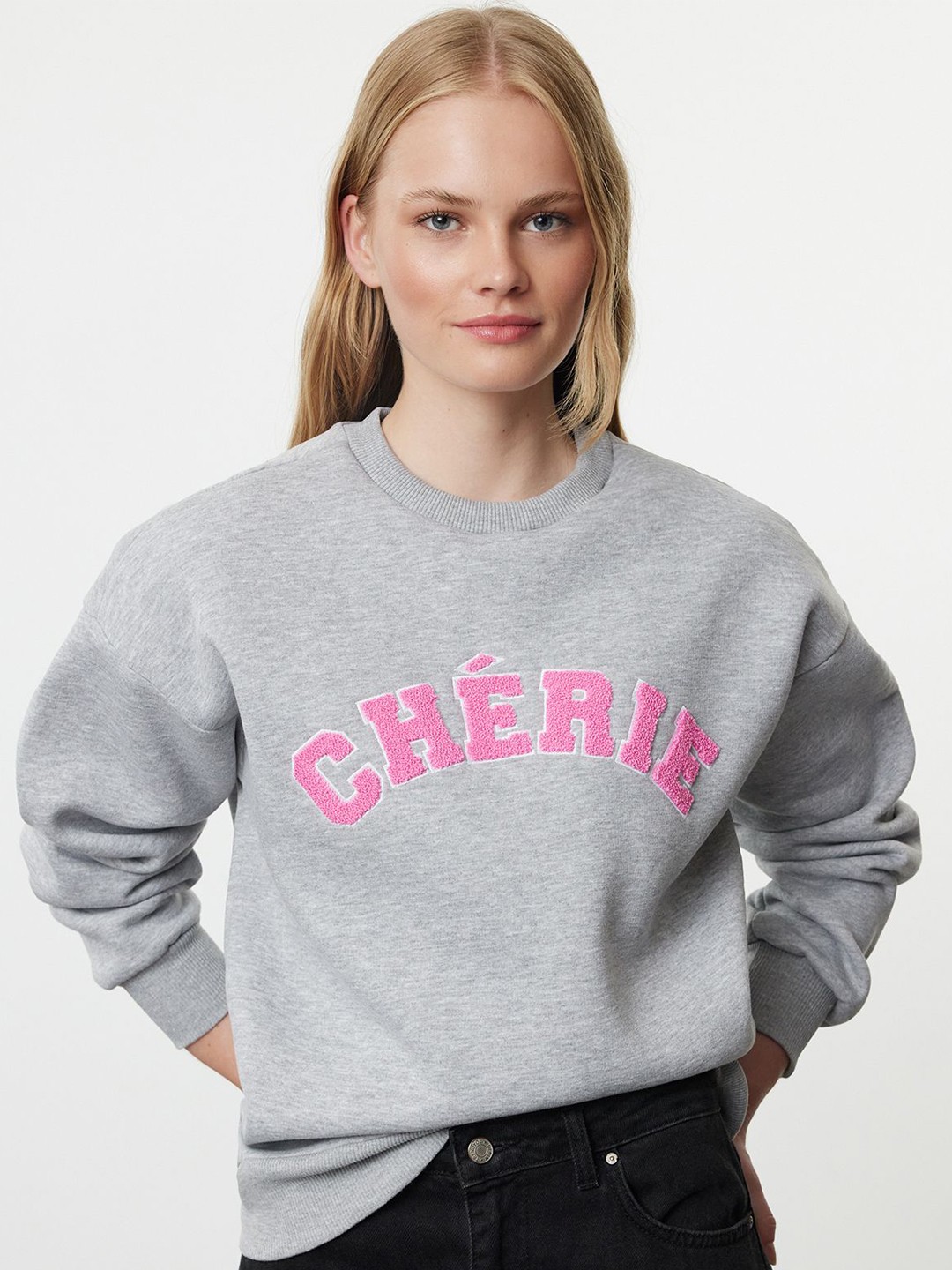 

Trendyol Women Sweatshirt, Na
