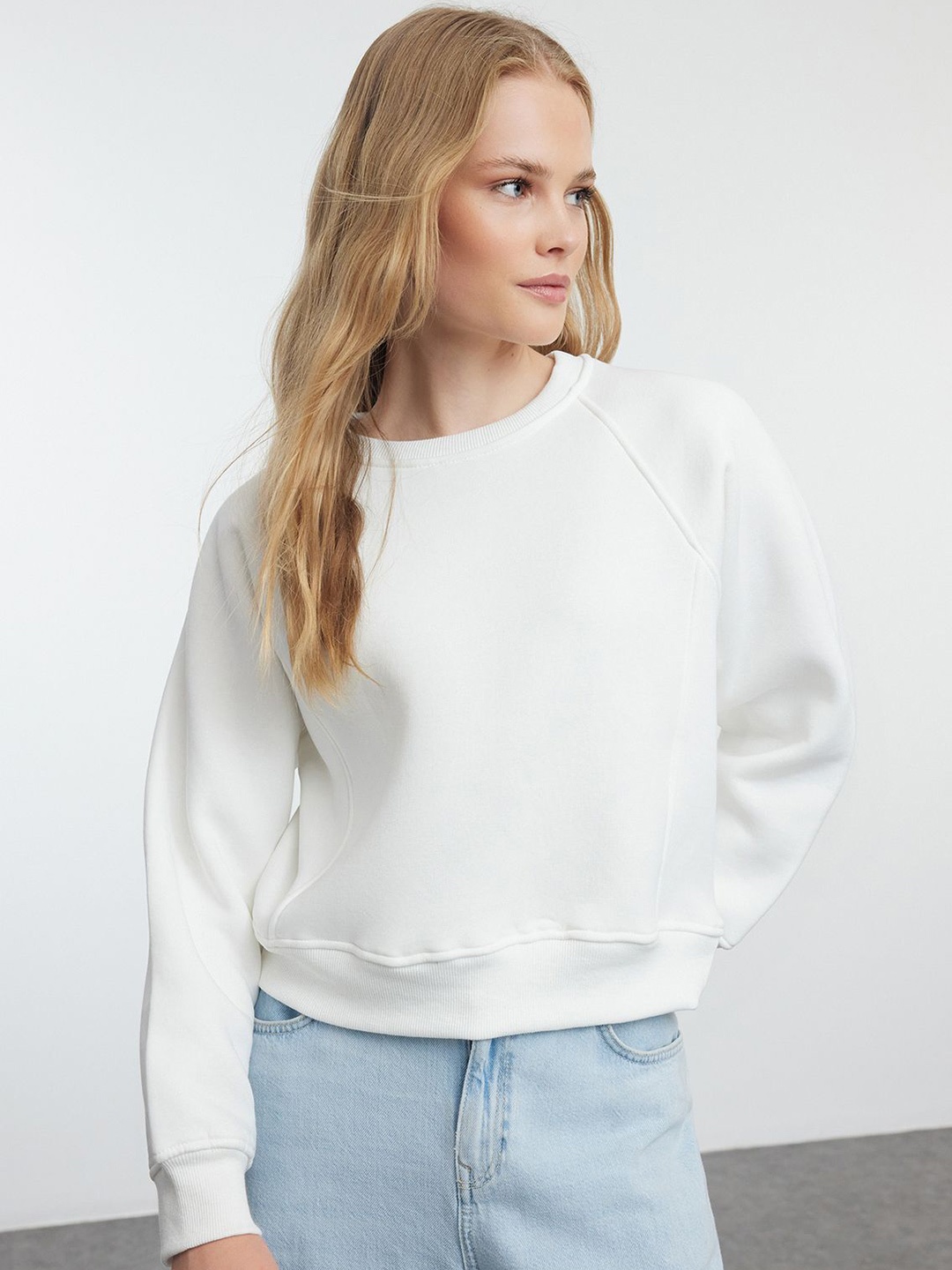 

Trendyol Women Sweatshirt, Na
