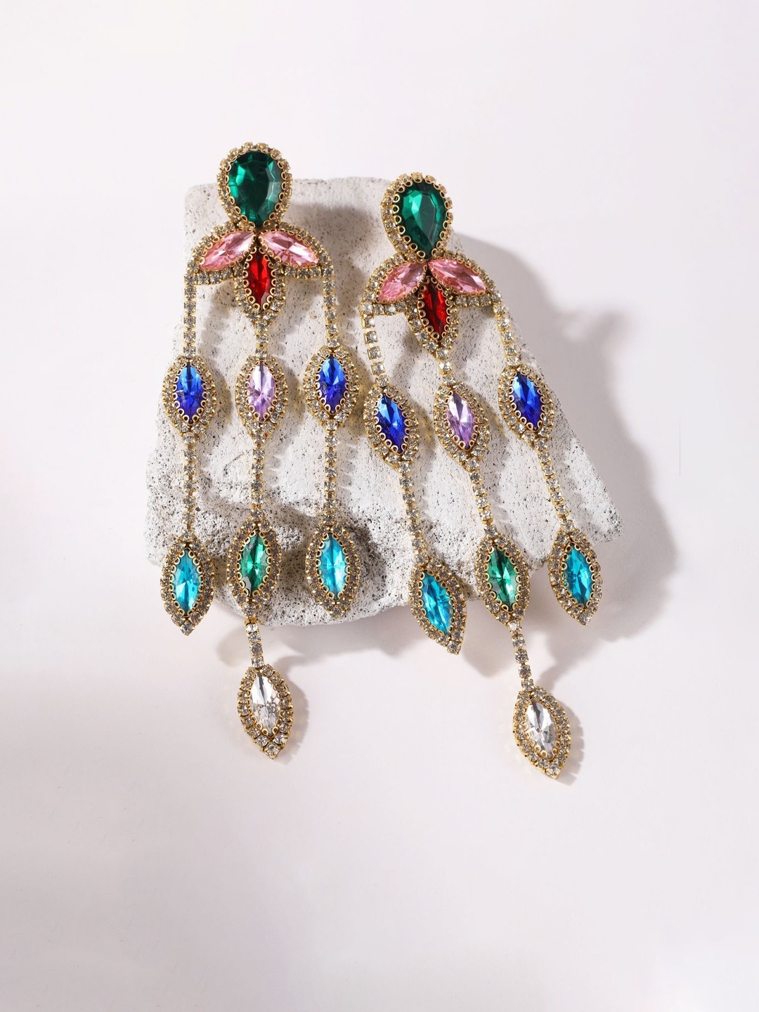 

KPOP Gold-Plated Rhinestone Studded Drop Earrings