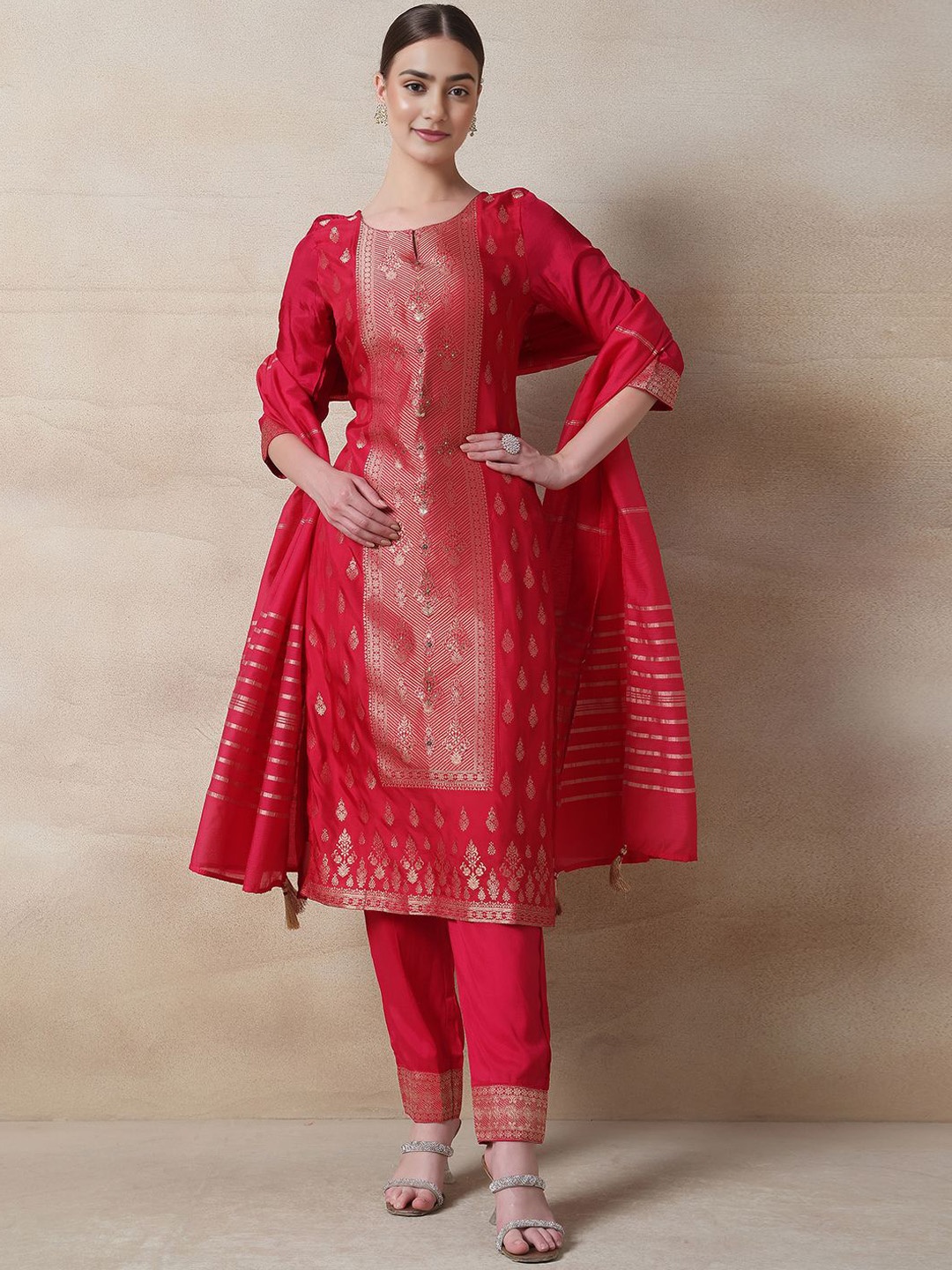 

Rang by Indya Floral Embroidered Straight Kurta with Trousers & With Dupatta, Pink