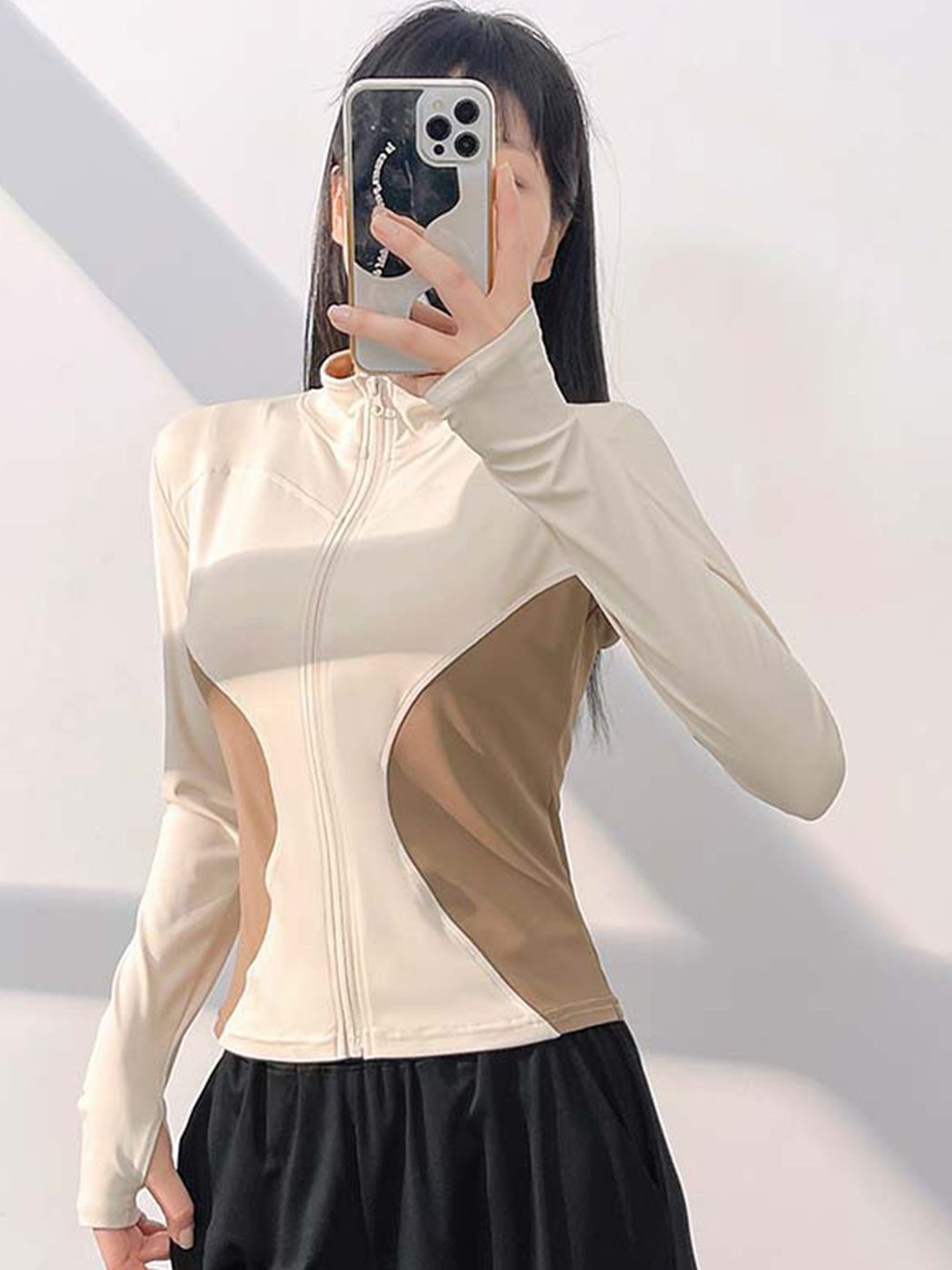 

StyleCast Women Colourblocked Mock Collar Lightweight Yoga Sporty Jacket, Off white