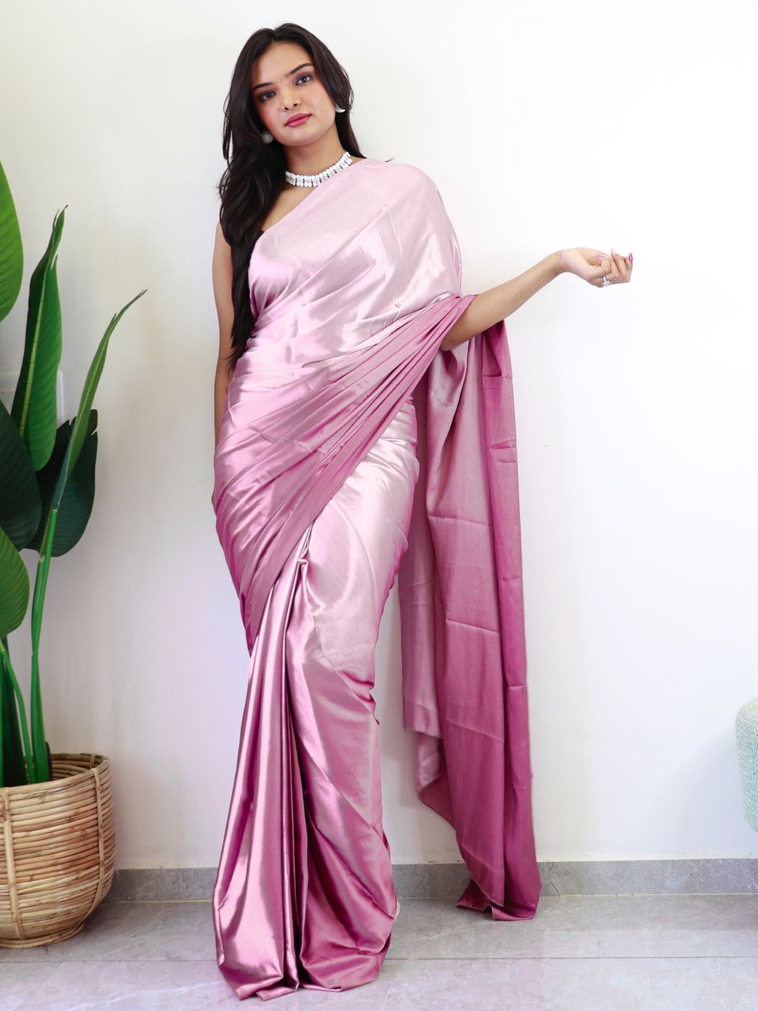 

Mitera Ombre Poly Chiffon Ready to Wear Saree, Pink
