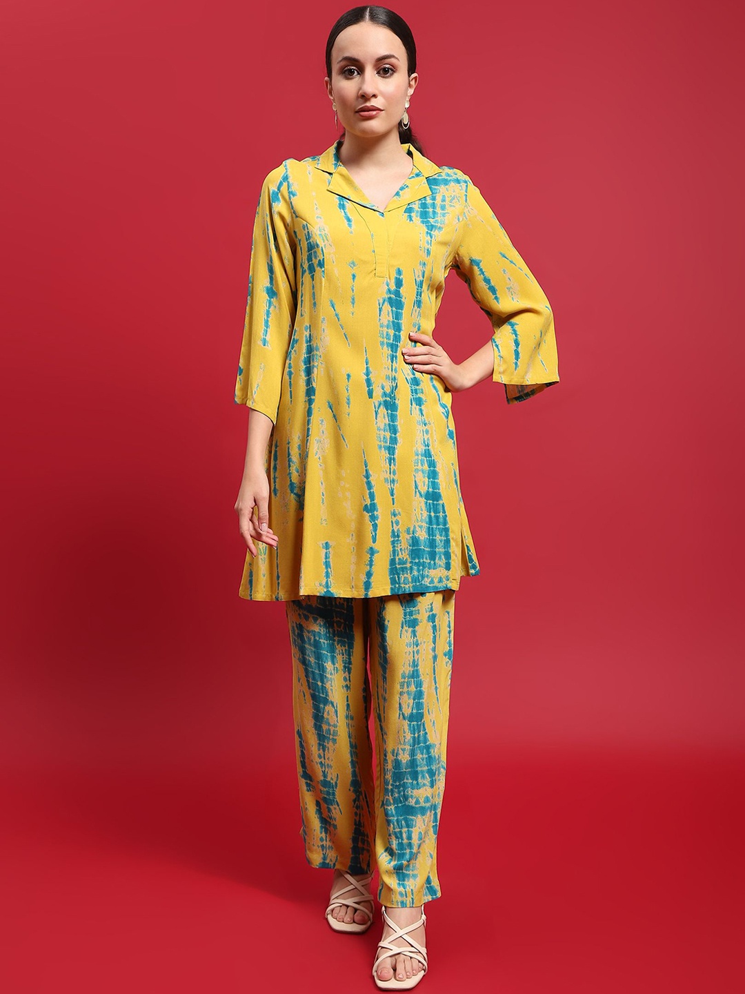 

Shree Tie & Die Printed Tunic With Palazzo, Lime green