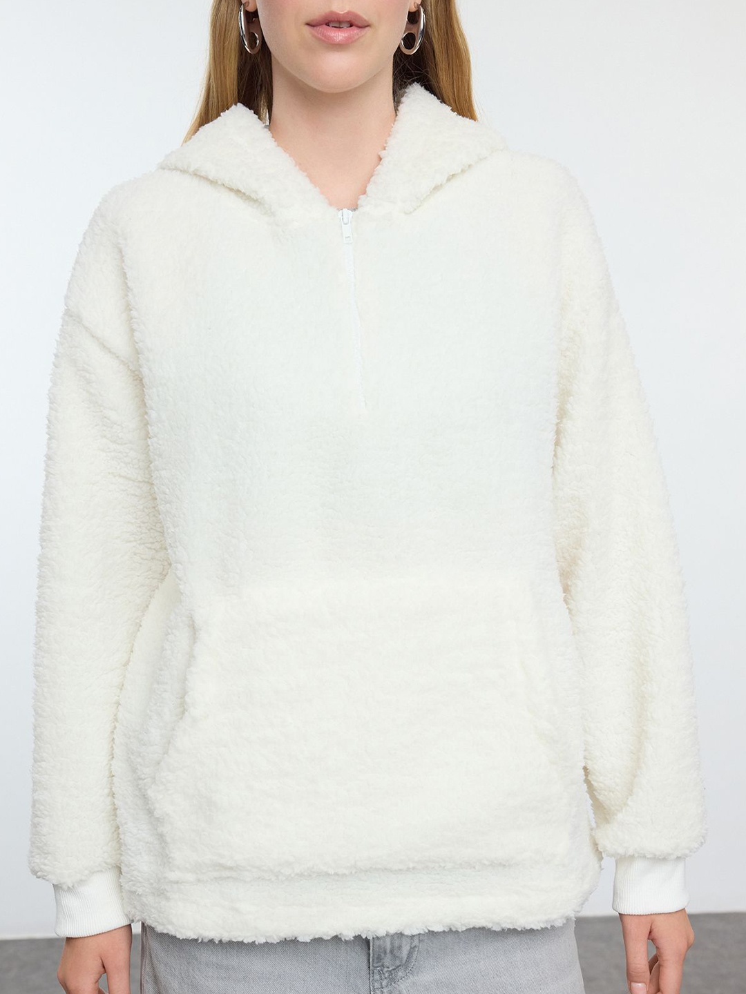 

Trendyol Women Sweatshirt, Na
