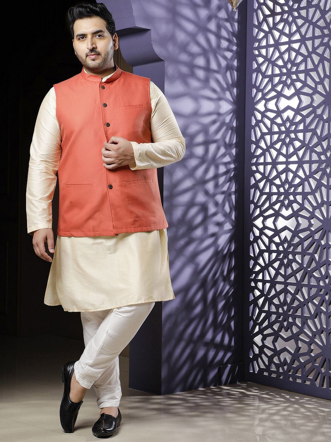 

Sztori Plus Size Mandarin Collar Cotton Silk Straight Kurta with Churidar & Nehru Jacket, Rust