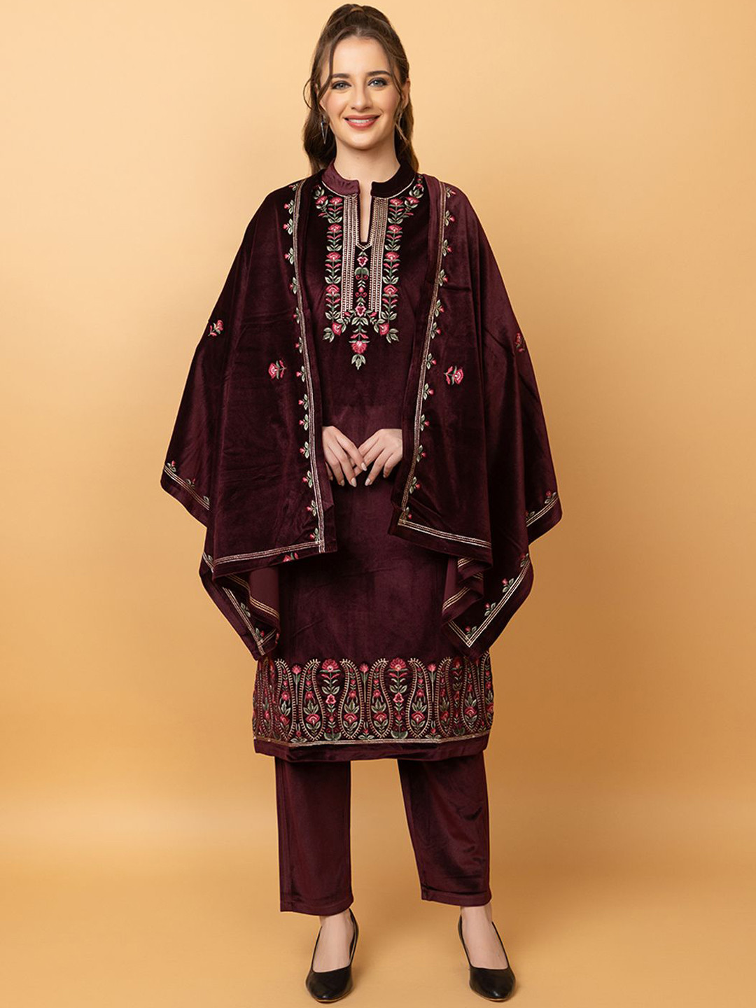 

CLAPTON Women Floral Embroidered Regular Kurta with Trousers & With Dupatta, Maroon