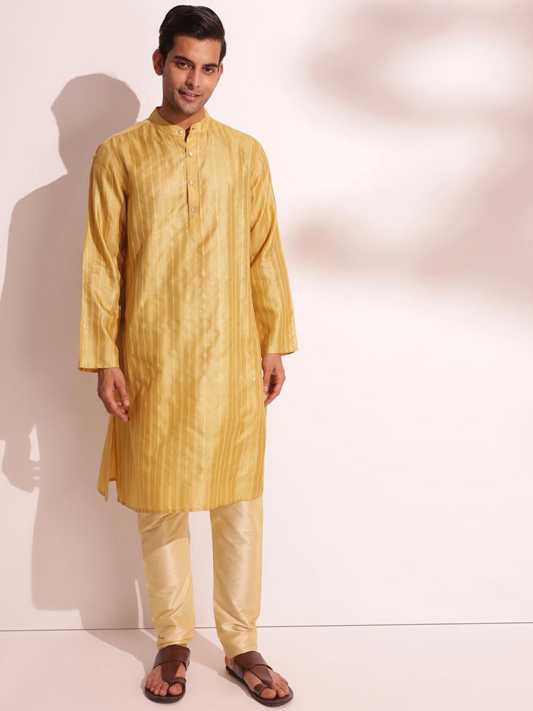

Fabindia Mandarin Collar Thread Work Straight Kurta, Yellow