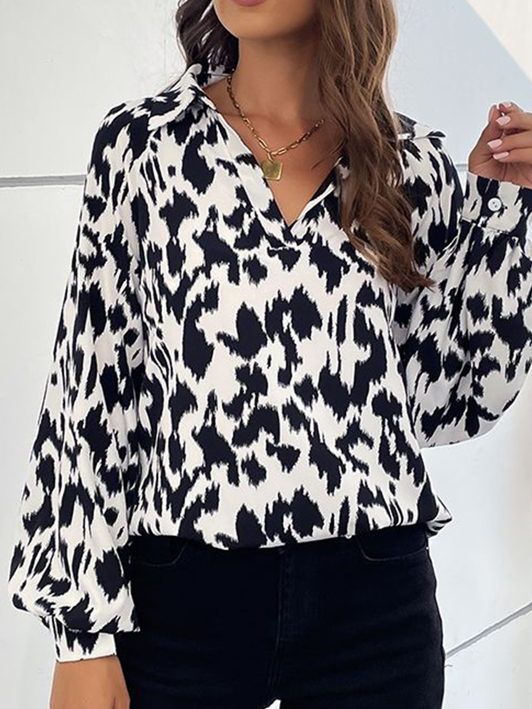 

HERE&NOW Women Abstract Printed Monochrome Shirt Style Top, White
