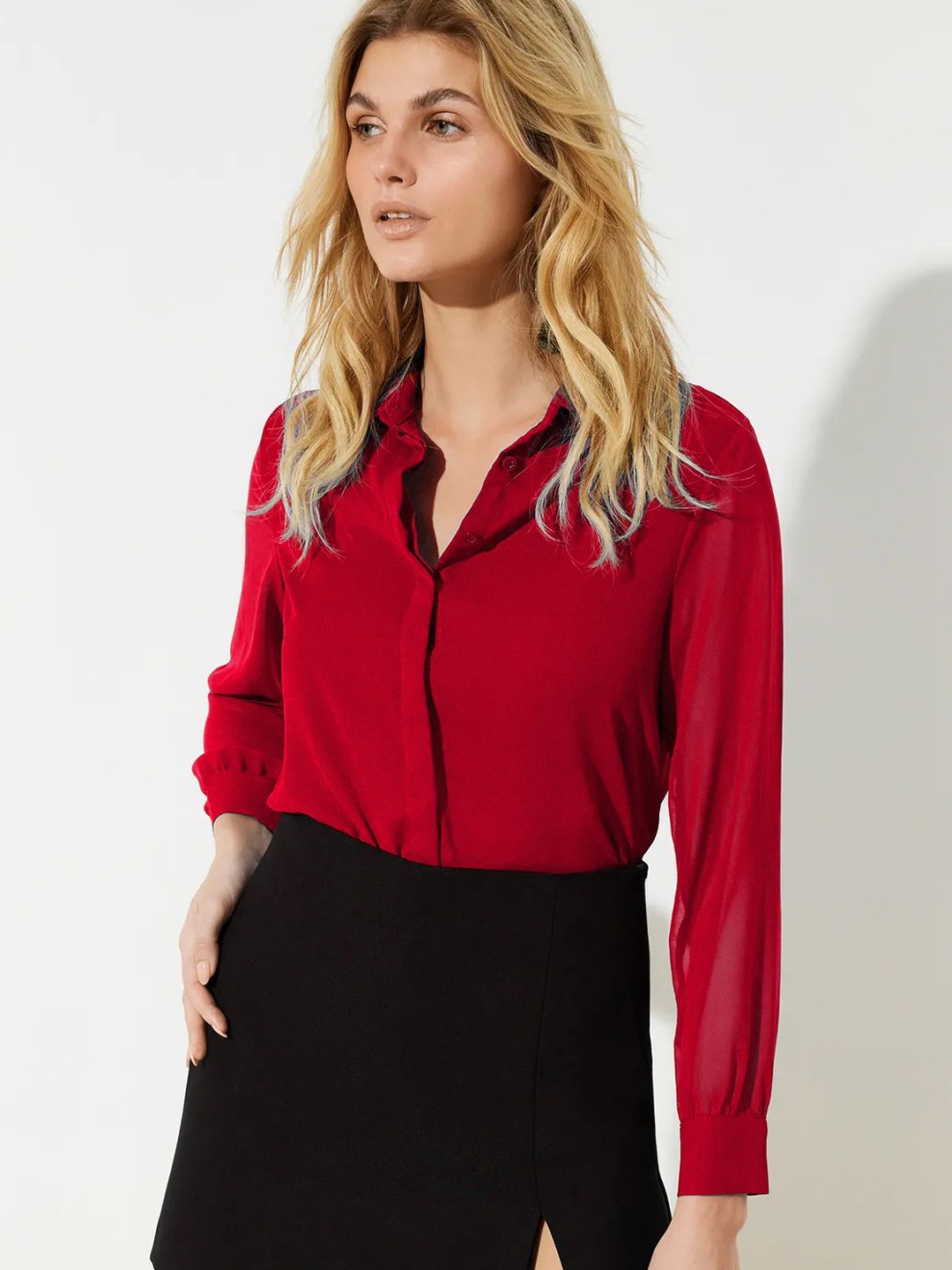 

Trendyol Women Opaque Casual Shirt, Na