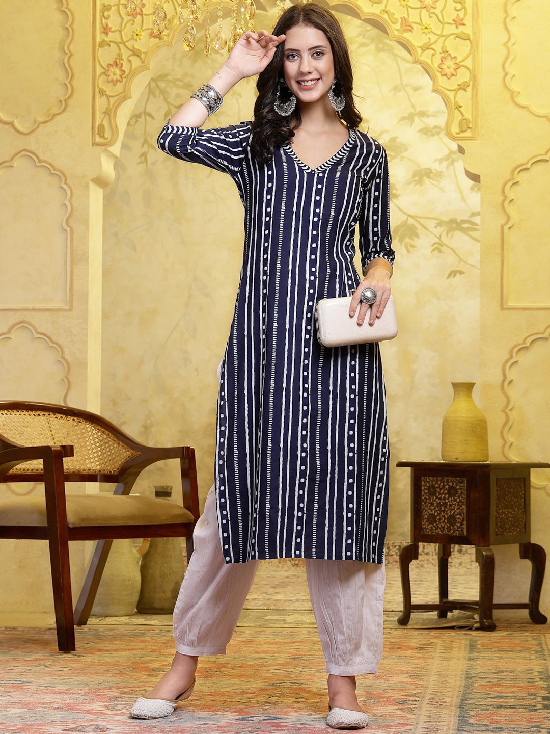 

Stylum Striped V-Neck Regular Kurta With Harem Pants, Navy blue