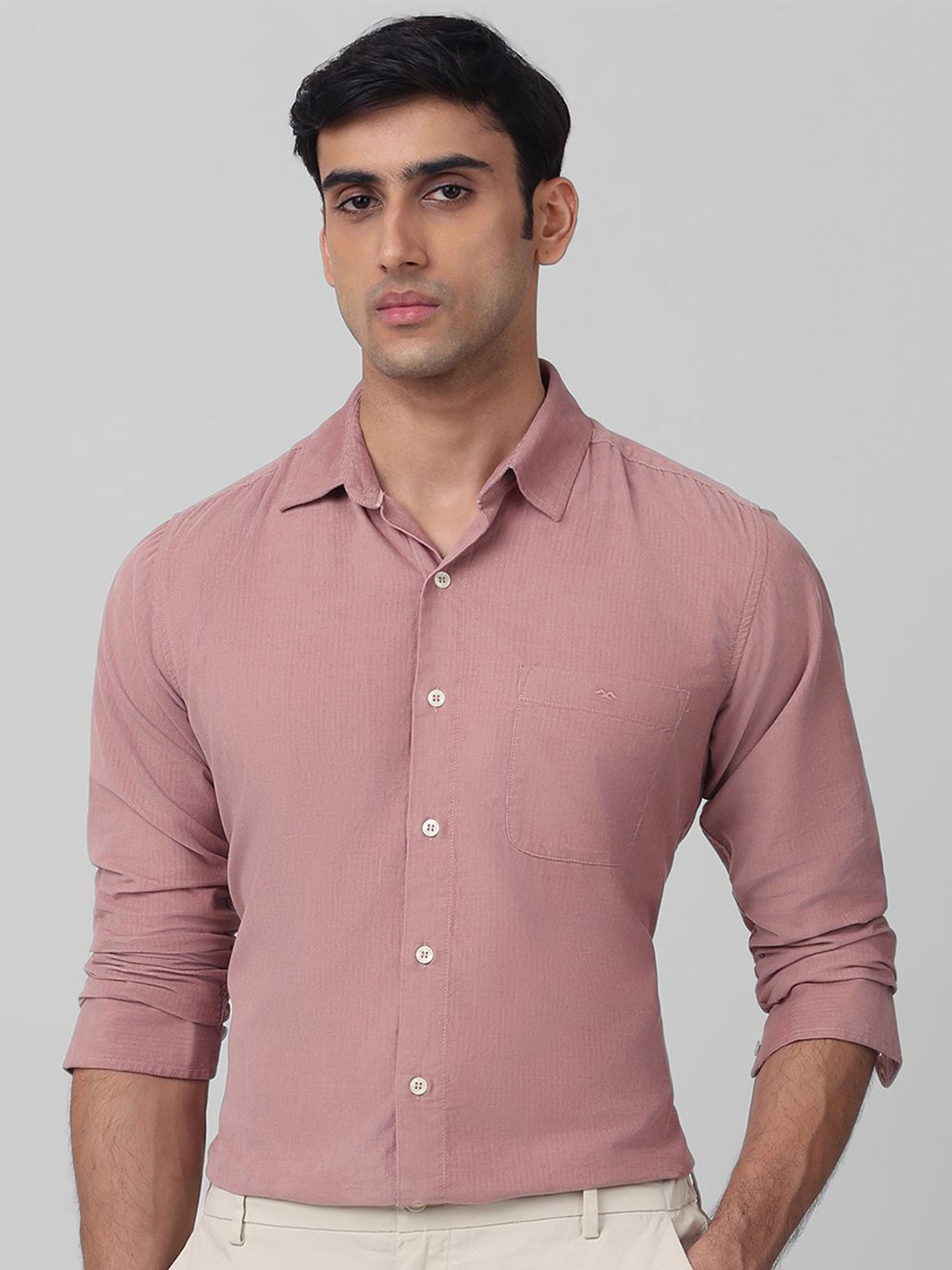 

Mufti Men aw-24 Slim Fit Solid Spread Collar Cotton Casual Shirt, Pink