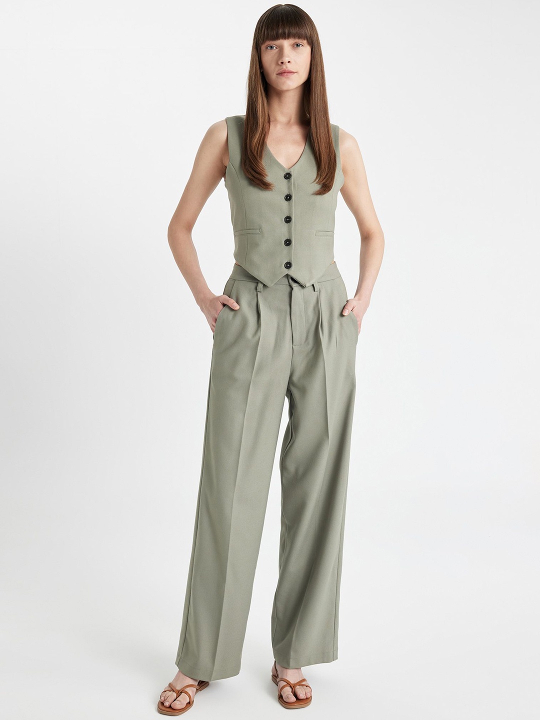 

DeFacto Women Mid-Rise Parallel Trousers, Na